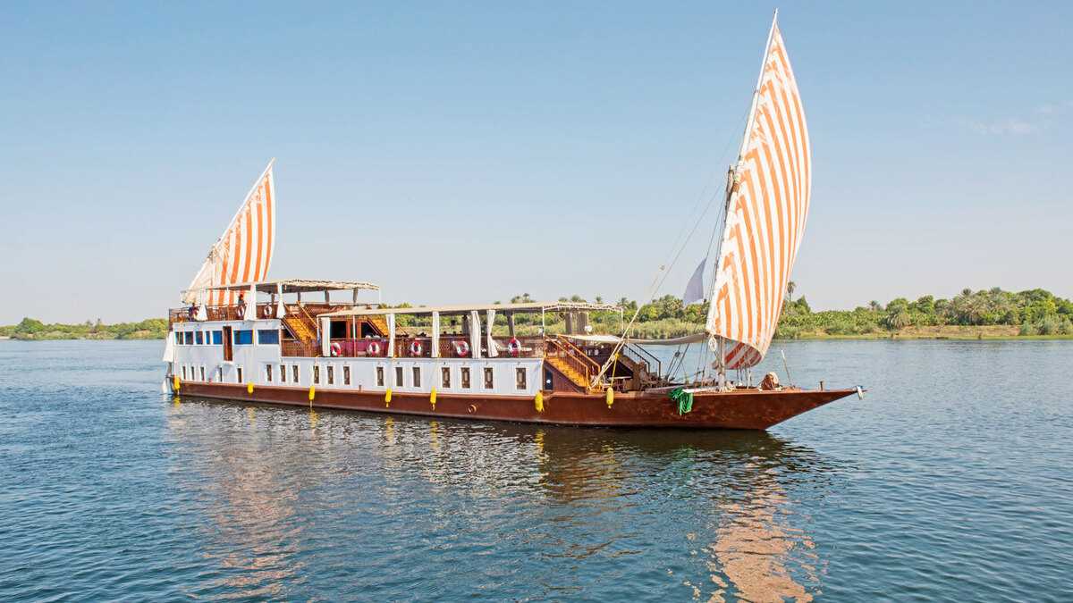 Luxury Dahabiya sailing on the Nile in Egypt